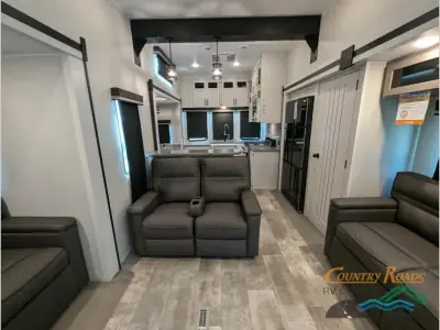 2026 Forest River Puma Vista 403LFT photo 10
