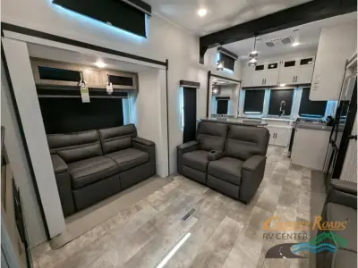 2026 Forest River Puma Vista 403LFT photo 9