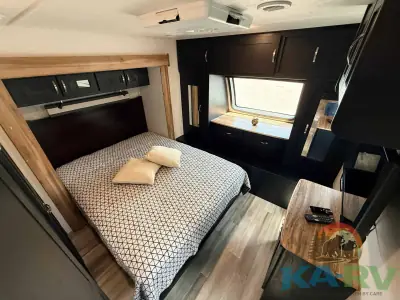 2022 Coachmen 324RLDSLE photo 12