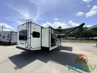 2022 Coachmen 324RLDSLE photo 7