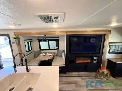 2022 Coachmen 324RLDSLE photo 21