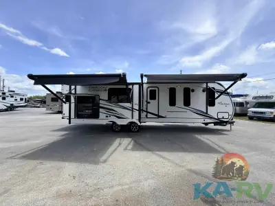 2022 Coachmen 324RLDSLE photo 6