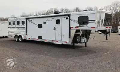 2027 Lakota Charger CH8416SR