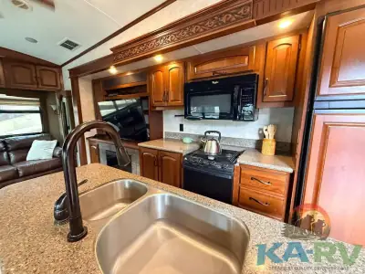 2014 Keystone MONTANA 3610RL photo 21