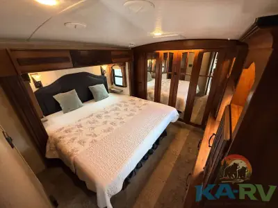 2014 Keystone MONTANA 3610RL photo 23
