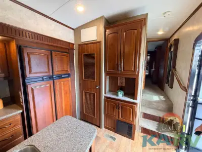 2014 Keystone MONTANA 3610RL photo 26