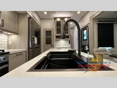 2025 Grand Design Solitude photo 13