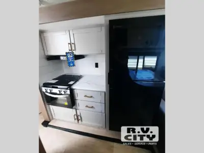 2027 Jayco Jay Flight 225MLSW photo 7