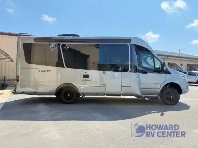 2027 Leisure Travel Unity U24TBX photo 9