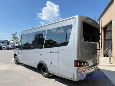 2027 Leisure Travel Unity U24TBX photo 6