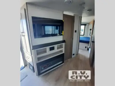 2027 Jayco Jay Feather 24FK photo 5