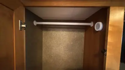 2017 Thor Motor Coach Miramar 34.2 photo 33