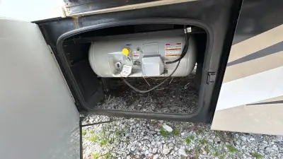 2017 Thor Motor Coach Miramar 34.2 photo 62