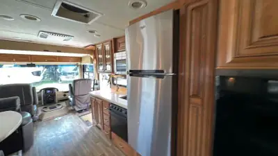 2017 Thor Motor Coach Miramar 34.2 photo 45