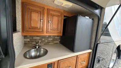 2017 Thor Motor Coach Miramar 34.2 photo 68