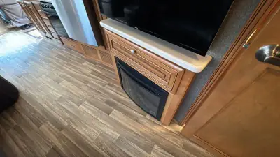 2017 Thor Motor Coach Miramar 34.2 photo 43