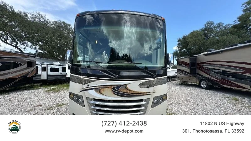 2017 Thor Motor Coach Miramar 34.2 exterior