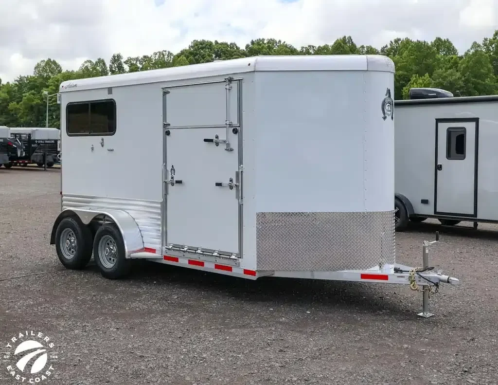 2027 Adam Ju-Lite Warmblood exterior