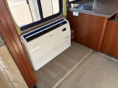 2007 Fleetwood DISCOVERY 39L photo 28