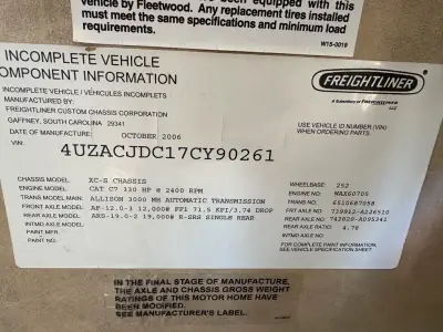 2007 Fleetwood DISCOVERY 39L photo 8
