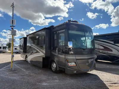 2007 Fleetwood DISCOVERY 39L photo 2