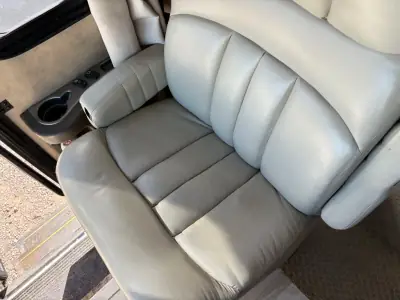 2007 Fleetwood DISCOVERY 39L photo 24
