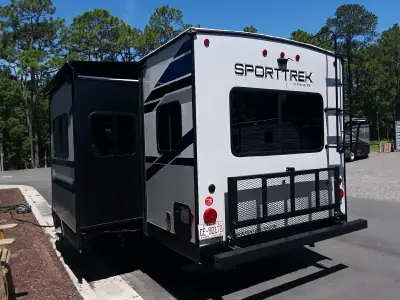 2020 Venture VENTURE RV SPORTTREK ST252VRD photo 3