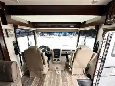2019 Forest River Georgetown XL 369DS photo 11