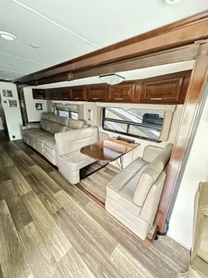 2019 Forest River Georgetown XL 369DS photo 15