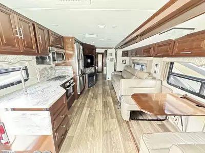 2019 Forest River Georgetown XL 369DS photo 12