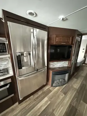 2019 Forest River Georgetown XL 369DS photo 16