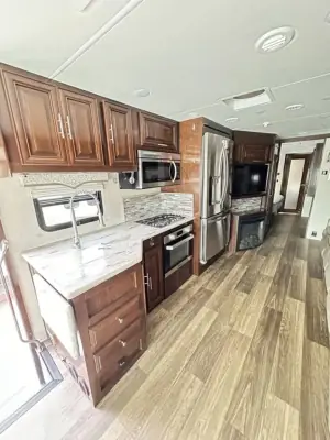 2019 Forest River Georgetown XL 369DS photo 14