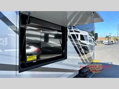 2025 Tiffin Motorhomes Open Road Allegro photo 9