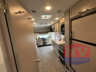 2024 Thor Motor Coach Four Winds 26X photo 17