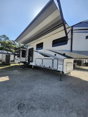 2022 Alliance PARADIGM 390MP photo 2