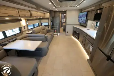 2027 Renegade Explorer 40ERB photo 11