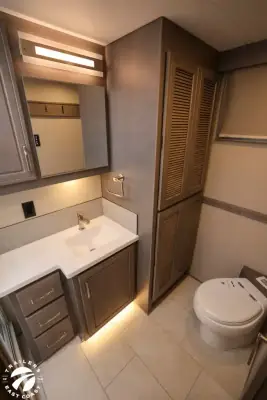 2027 Renegade Explorer 40ERB photo 30