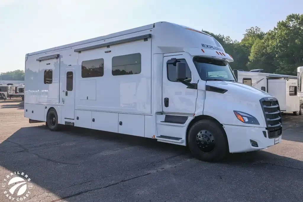 2027 Renegade Explorer 40ERB exterior