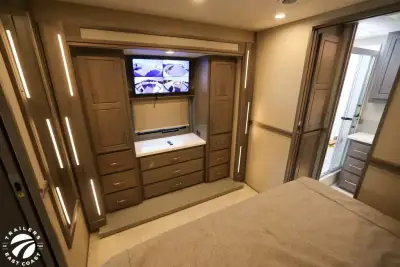2027 Renegade Explorer 40ERB photo 29