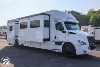 2027 Renegade Explorer 40ERB photo 6