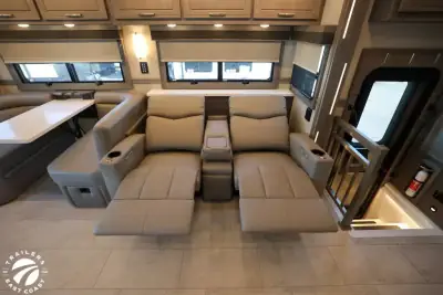 2027 Renegade Explorer 40ERB photo 20
