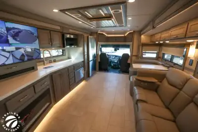 2027 Renegade Explorer 40ERB photo 12