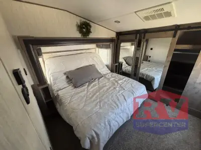 2019 Forest River Sabre 31IKT photo 16
