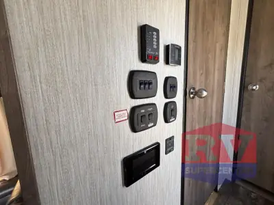 2019 Forest River Sabre 31IKT photo 13