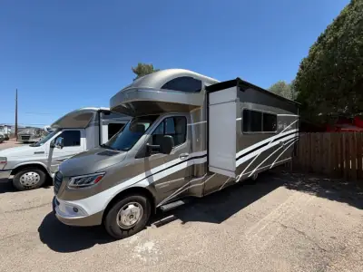 2021 Winnebago NAVION 24D photo 9
