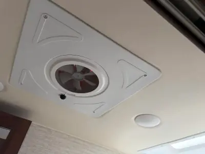 2021 Winnebago NAVION 24D photo 25