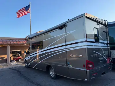 2021 Winnebago NAVION 24D photo 6