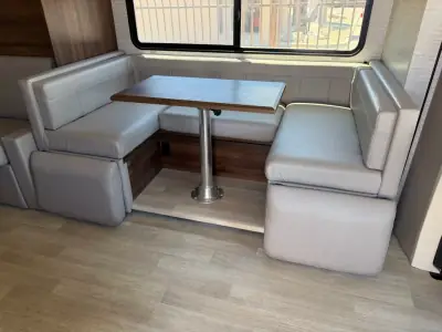 2021 Winnebago NAVION 24D photo 10
