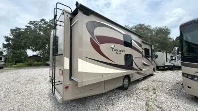 2016 Coachmen Pursuit 33 BH photo 6