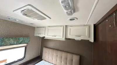 2016 Coachmen Pursuit 33 BH photo 24